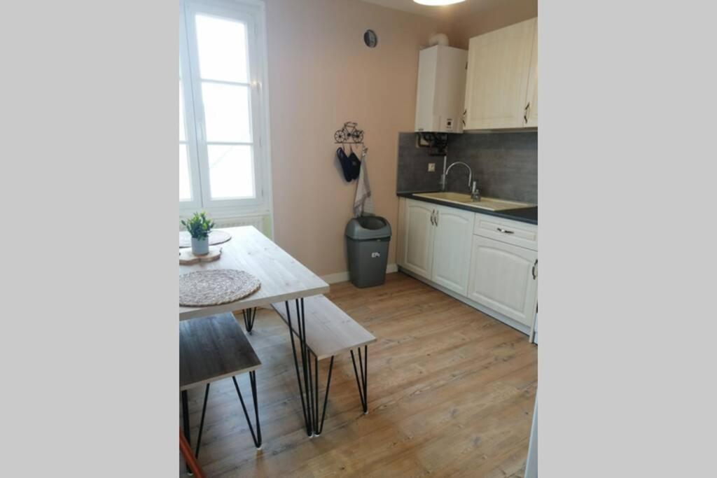 Gîte Le 101ème dans le centre de Ste Mère Église Sainte-Mère-Église Esterno foto
